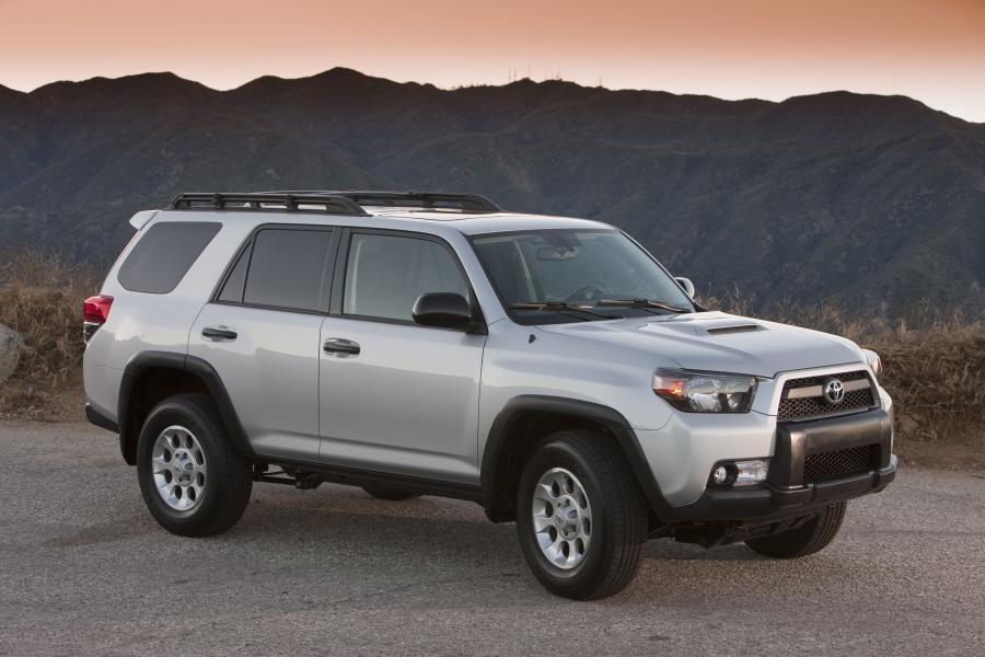  Toyota 4Runner Trail 2010 года  (фото 17 из 66)